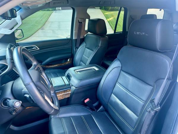 2016 GMC Yukon Denali v8 6.2L EcoTec3 - $24,950 (Woodstock)63620170510595123