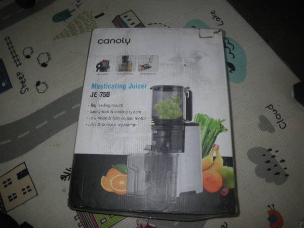 juicer by canoly model JE-75 masticating juicer new 1
