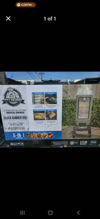 Electric Smoker 1