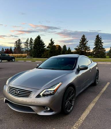 Infinity G37X 1