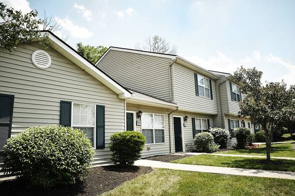 $1,494 / 3br - 1250ft2 - 3br Townhomes Available Now! No App Fee & Move-In Special! (Milford)63974610496258120