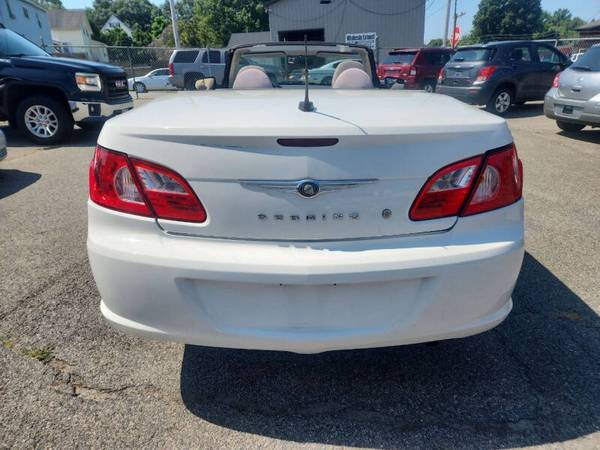 2008 Chrysler Sebring Convertible w/82k miles - $4,995 (Lowell, MA *www.daveducharmesauto.com)63486440429185124