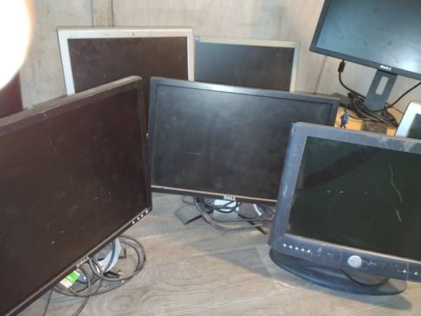 Computer Monitors 7 Sets 1