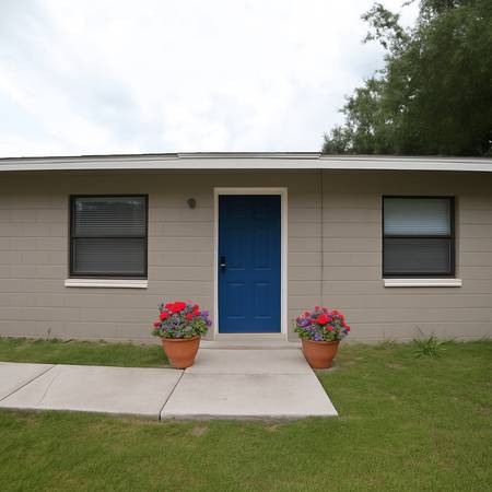 Cozy 2 Bed, 1 Bath Unit in Kissimmee - Available 09/09/2025 - $1539/mo 1
