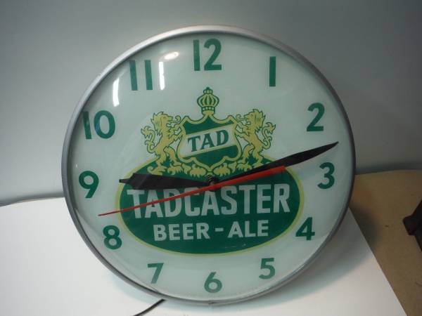 Tadcaster Beer-Ale Lighted Clock 1
