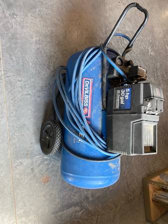 30 gallon 5 hp compressor 1