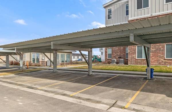 $1,775 / 2br - 1169ft2 - A Community Designed for Your Lifestyle63664992604417121