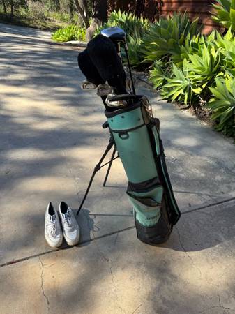 Golf Bag, clubs amd shoes 1