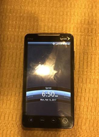 Htc Evo 4G Cellphone or trade for something make offer 1