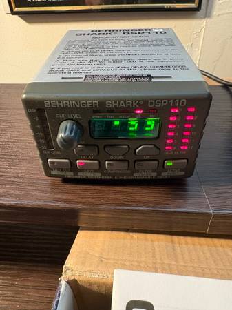 Behringer SHARK! Feedback eliminator 1