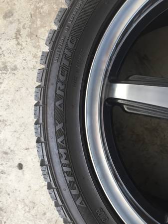 Snow tires with rims 1