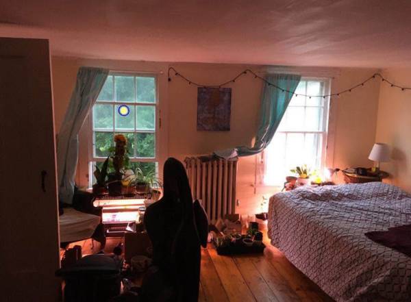 $750 / 1br - 224ft2 - $750 Large Room available in 1820's farmhouse (Wingdale (Dover), NY)64035735319937123
