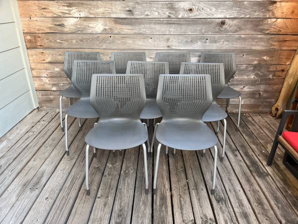 Knoll stacking chairs (9) 1