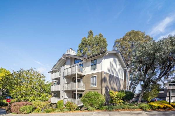 $4,003 / 1br - 832ft2 - In Mill Valley, Fireplace, 1/bd (mill valley)63622957915011123
