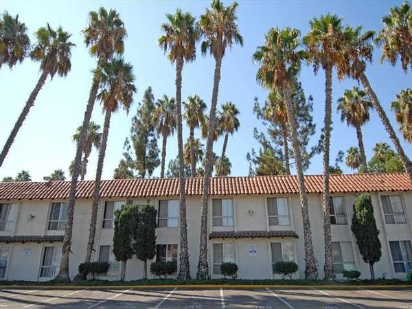 $1,816 / 1br - 687ft2 - Pisos de alfombra, Transporte público, Ventilador de techo, Acceso a autopista (El Cajon)63657343139715122