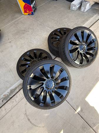 20” Tesla Performance/Uberturbine Wheels & Michelin Pilot Sport Tires 1
