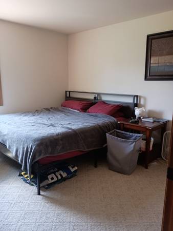 $578 / 2br - Buscando compañera de cuarto mujer universitaria (Eau Claire)63845958880001120
