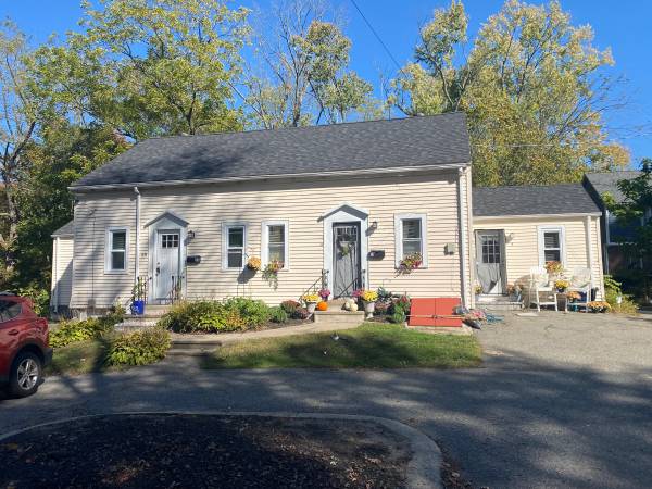 $3,400 / 3br - Canton -3 Bedroom apt in 2 family duplex (Kinsley Place)63996691414402120