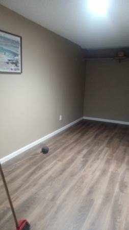1 room available 1