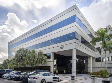 $39 Meeting rooms are hard to find, but never mind—you found one! Book now! (Miami Lakes)63379663069185121