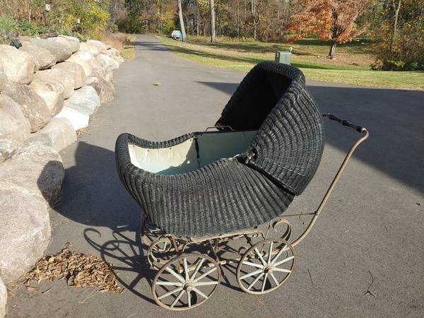 Antique Baby/,Doll Carriage Stroller 1