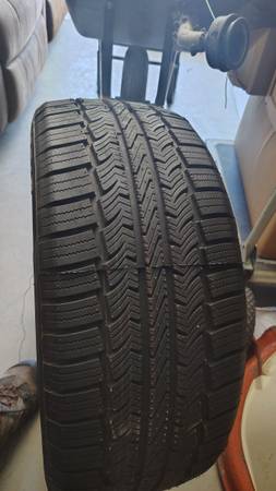 One 235/ 45/ r 17 SUPERMAX TM-1 TIRE 1