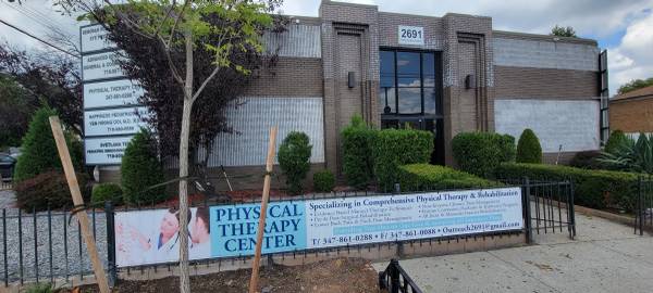 $2,500 / 1000ft2 - CONSULTORIO MÉDICO EN ALQUILER (staten island)63689881124995120