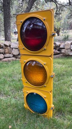 3-Color Crouse-Hinds Traffic Signal 1