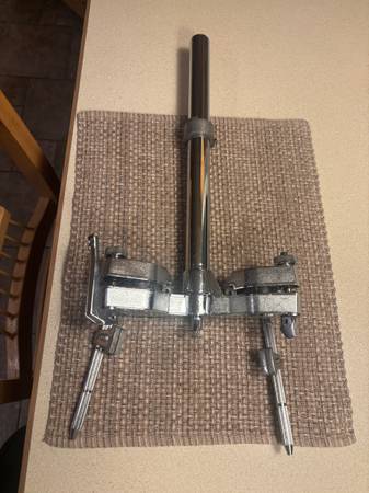 Tama Vintage 83 Omnilock Tom Mount 1