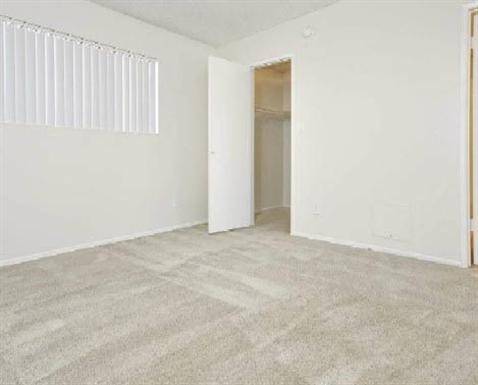 $1,599 / 1br - 630ft2 - Walking Distance to CSUN, Gated & Secured Entry (8762 Etiwanda Ave, Northridge, CA)63701166912771123