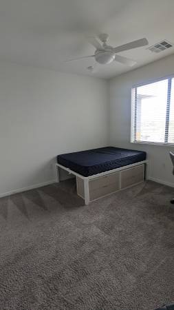 Lease takeover - Apollo Tempe 2B2B - Available July 1st-Flexible terms 1
