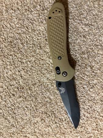 Benchmade Griptillian 1