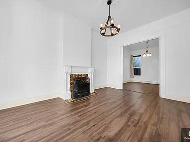 $2,013 / 2br - 1267ft2 - Charming 2-Bedroom Victorian Home in the Heart of the City (San Francisco)63989799801858121