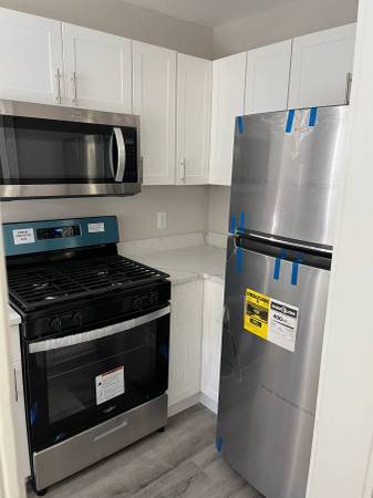 Dunstans Rd. Apt# 2 1