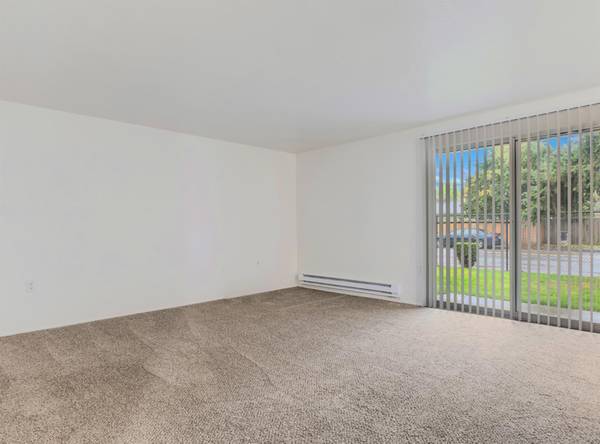 $1,450 / 2br - Additional Storage + Pet Friendly + Near Shopping & Entertainment (Rockwood Area)63867269311489121