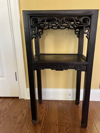 Vintage Asian flower table with marble top 1