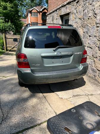 TOYOTA HIGHLANDER - $1,500 (QUEENS)63654724686979120