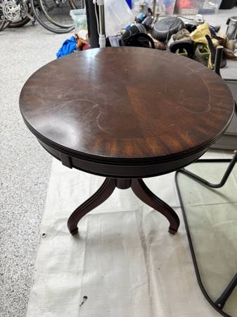 Free side table 1