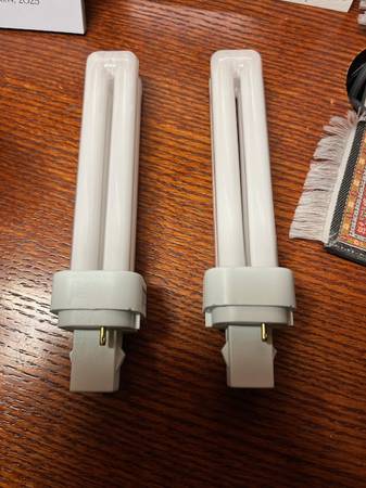 FREE 18w fluorescent light bulbs - 2 1