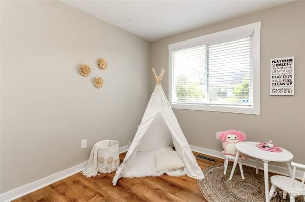 $2,132 / 3br - 1360ft2 - Perfect for summer barbecues & outdoor activities (Kent, WA)64031309316993121