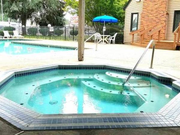 $1,794 / 2br - 906ft2 - Heat, Spa, Ceiling Fan (Portland)63831536693761123