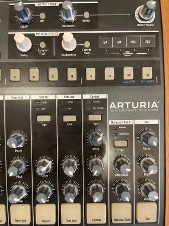 Arturia Drumbrute (original) - musical instruments - by owner