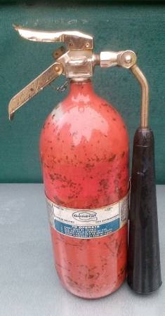 1972 GENERAL FIRE EXTINGUISHER ALL THERE WORKS NEEDS FILL $10 OR TRADE 1
