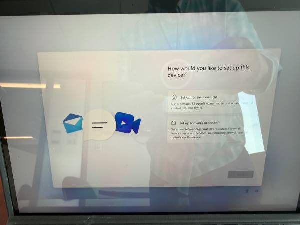 Microsoft Surface Pro 8 Advanced with LTE 1