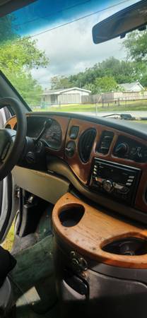 1997 Ford Econoline E-150 - Photo 5