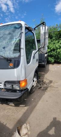 2005 Isuzu NPR / NPR-HD - Photo 4