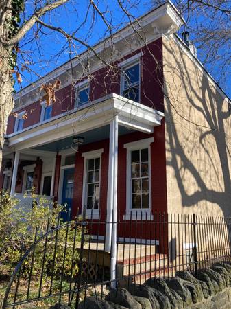 $1,900 / 2br - Casa de 2 dormitorios (Germantown)64046038231425120