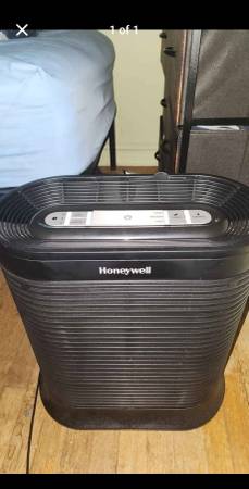 Air Humidifier and Fan 1