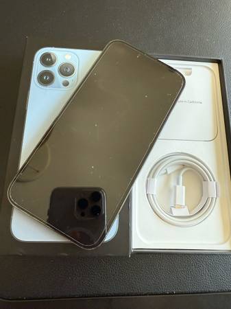 iPhone 13 Pro Max 256 GB azul - $550 (Manhattan)63470648535811121