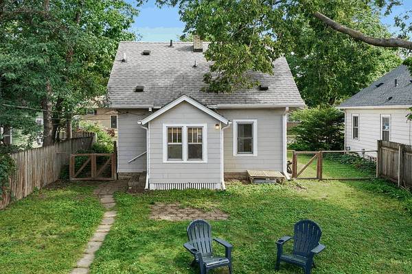 $870 / 3br - 🏡BEAUTIFUL 3 BED 2 BATH HOME - MOVE IN READY  !!!🎈 (Minneapolis, MN)63797857170817121